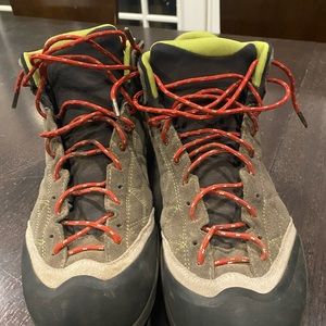 Scarpa Men's Boots - Olive and Red